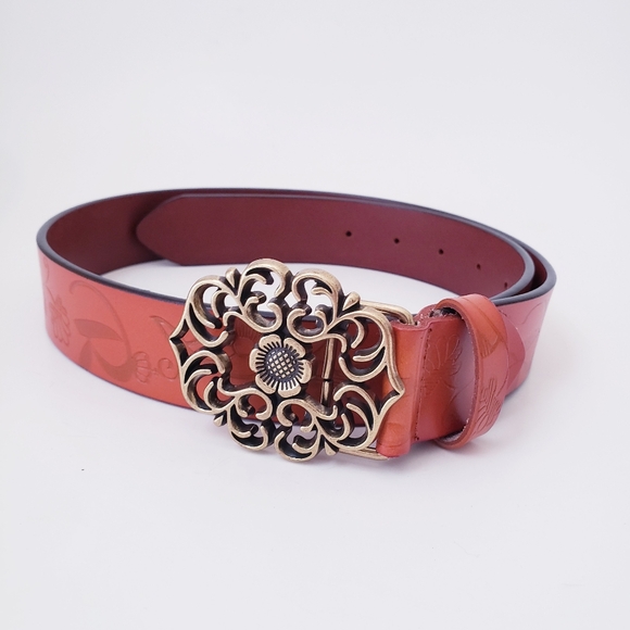 Tan Leather Belt with Brass Buckle - Picture 7 of 16